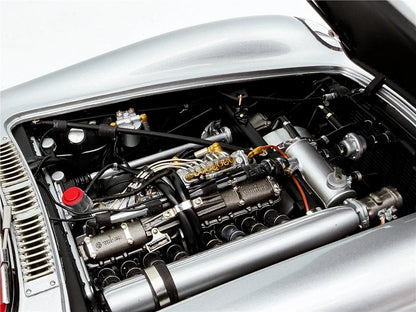 Limited Edition CMC Mercedes Benz 300 SLR Uhlenhaut cupé 1955