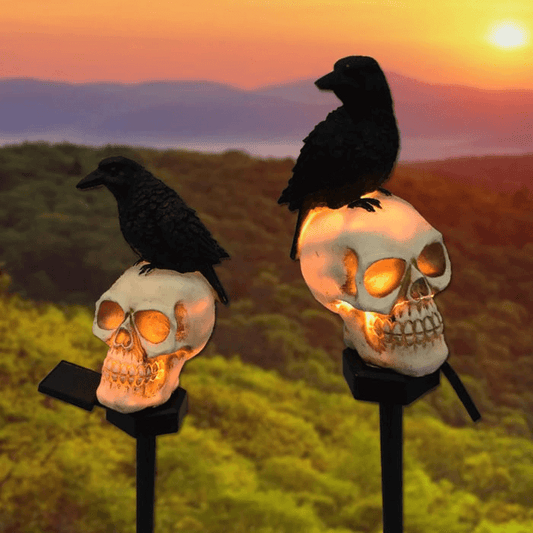 Crow Skull Solar Garden Light, Waterproof and Realistic Outdoor Decoration