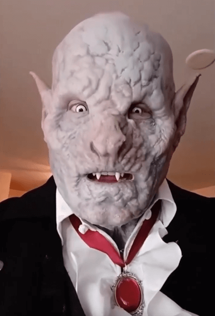 The Dracula Alvina Mask For Halloween 2025